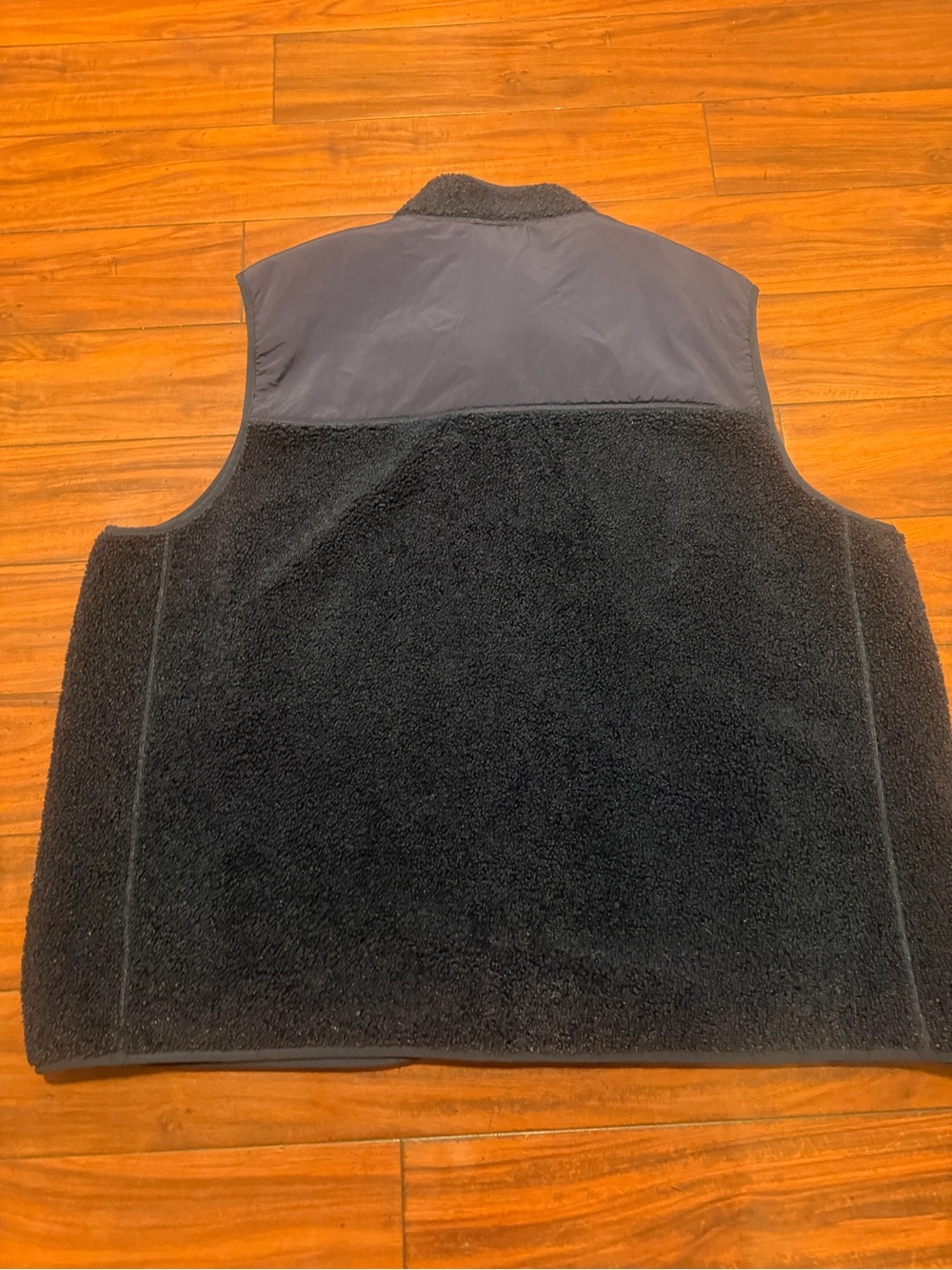 Brooks Brothers Sherpa Vest with Red Logo - Picture 6 of 10